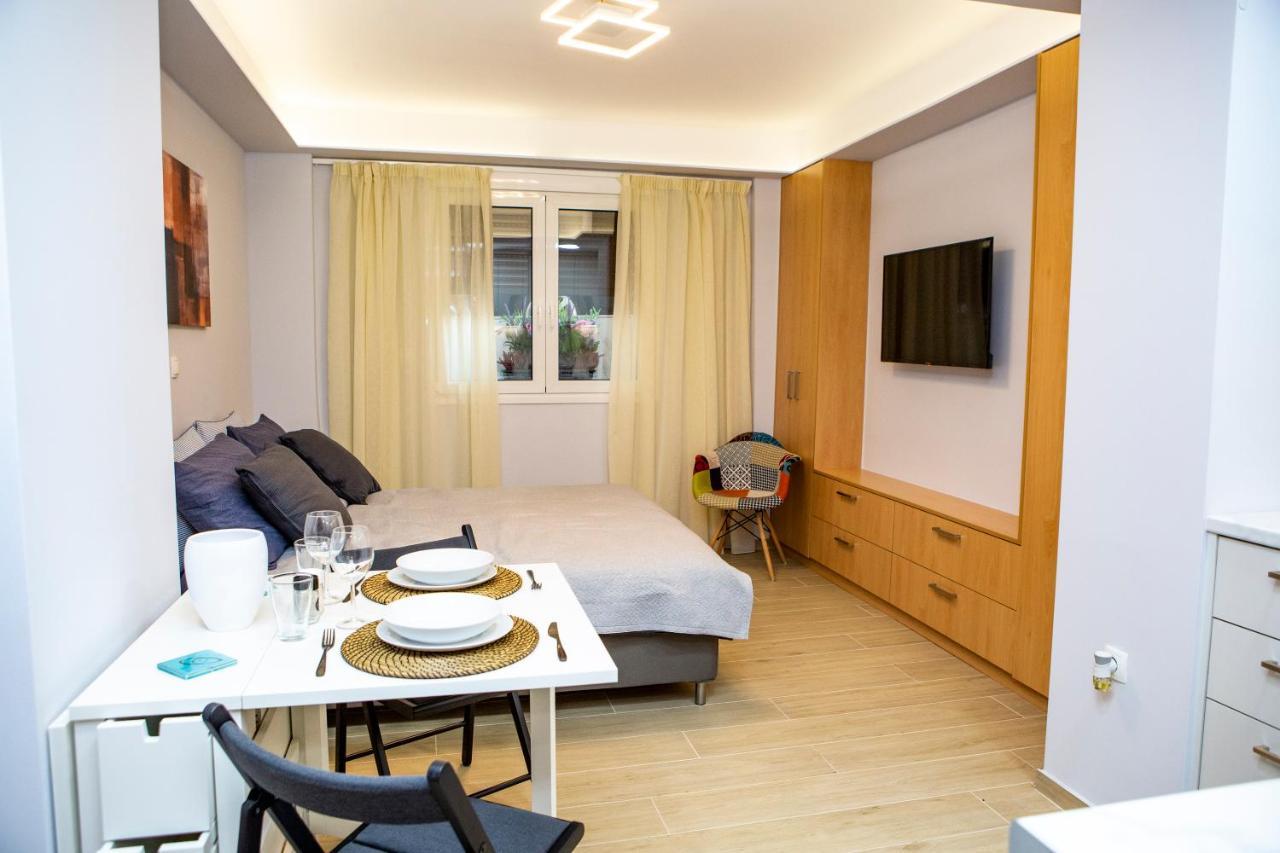 Studio Apartment With All Amenities In Kolonaki Athens Exterior photo